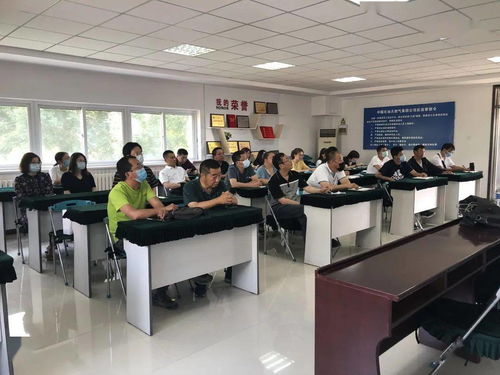 信息技術(shù)服務(wù)中心 查隱患、防風(fēng)險(xiǎn)，常態(tài)化管理保障安全生產(chǎn)